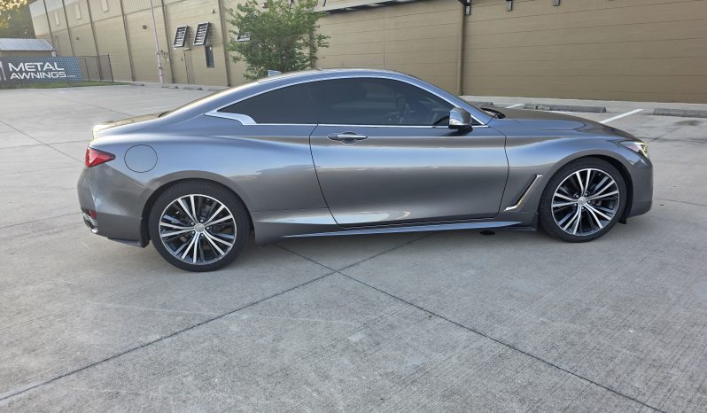 
								2019 Infiniti Q60 3.0t LUXE full									