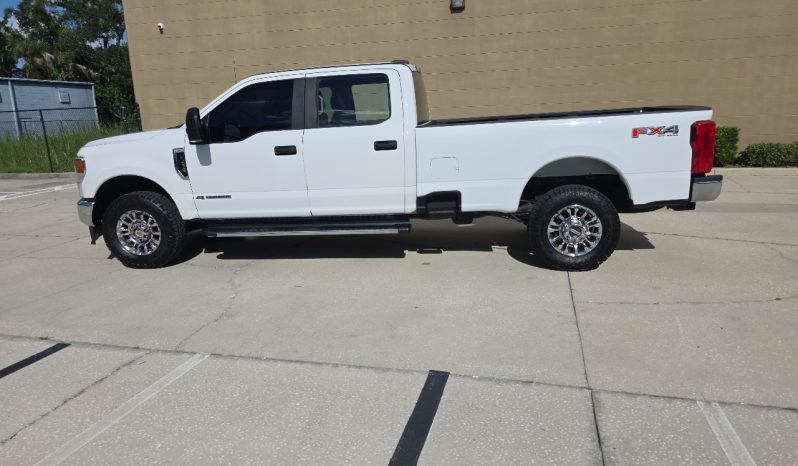 
								2020 Ford F-250 SD Lariat Crew Cab 4WD full									