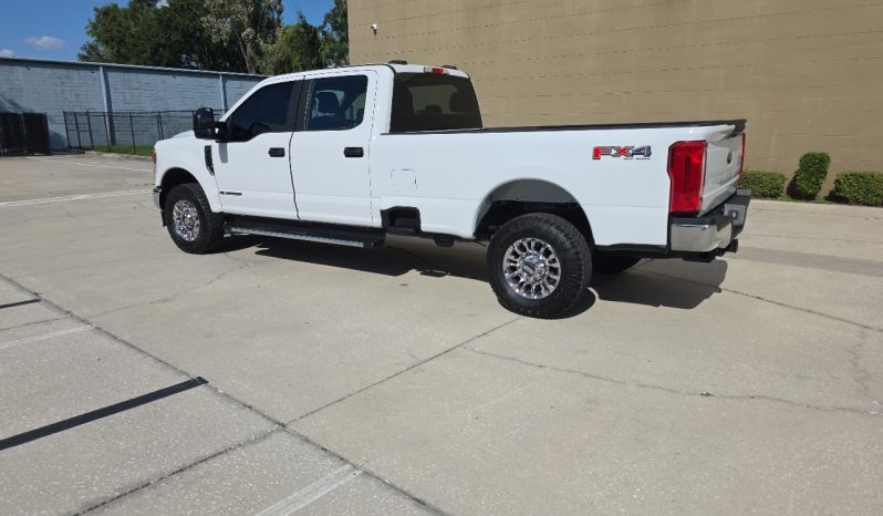 
								2020 Ford F-250 SD Lariat Crew Cab 4WD full									