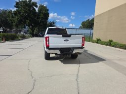 
										2020 Ford F-250 SD Lariat Crew Cab 4WD full									