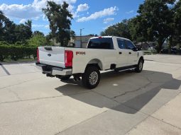 
										2020 Ford F-250 SD Lariat Crew Cab 4WD full									