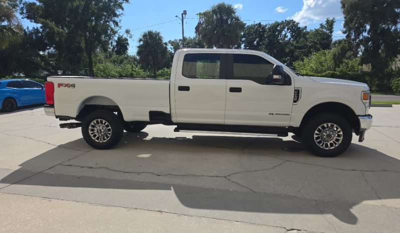 
								2020 Ford F-250 SD Lariat Crew Cab 4WD full									