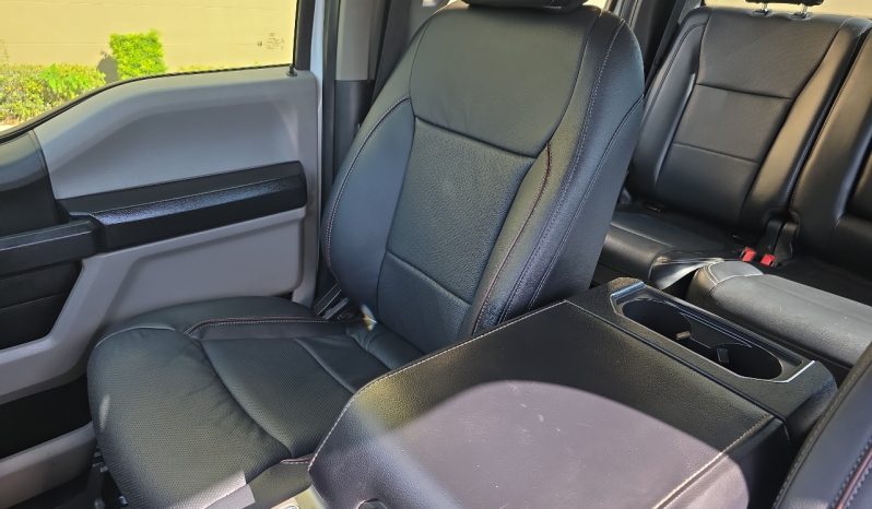 
								2020 Ford F-250 SD Lariat Crew Cab 4WD full									