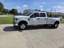 
										2017 Ford F-350 Lariat full									