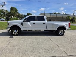 
										2017 Ford F-350 Lariat full									