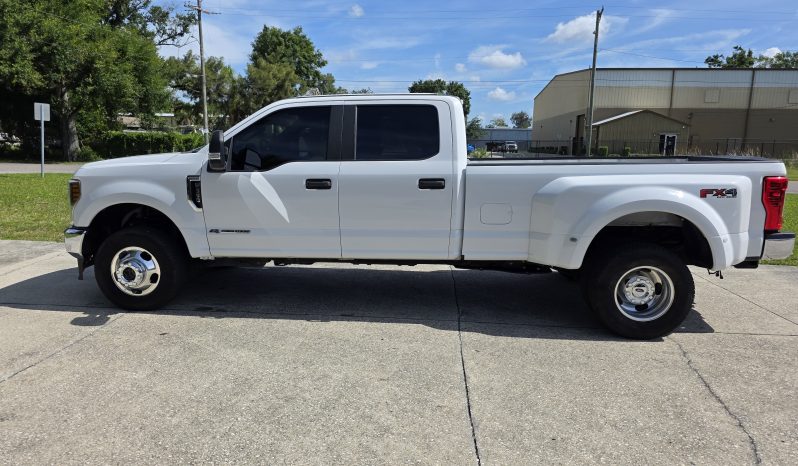 
								2017 Ford F-350 Lariat full									