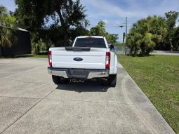 
										2017 Ford F-350 Lariat full									