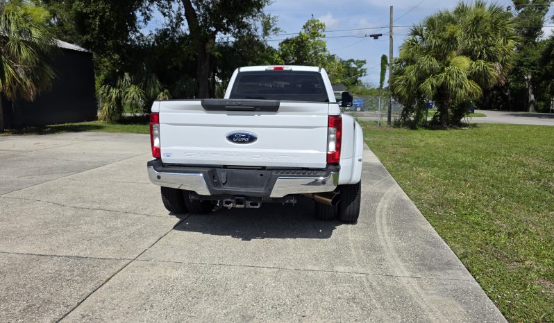 
								2017 Ford F-350 Lariat full									
