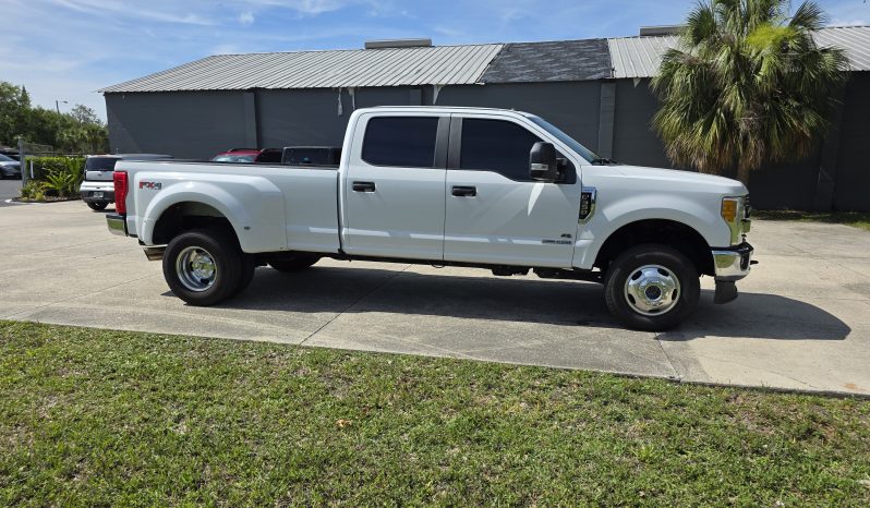 
								2017 Ford F-350 Lariat full									