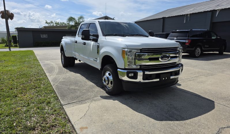 
								2017 Ford F-350 Lariat full									