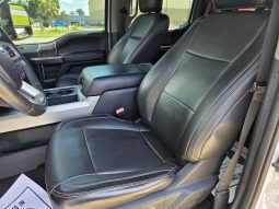 
										2017 Ford F-350 Lariat full									