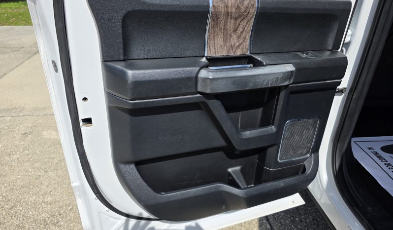 
								2017 Ford F-350 Lariat full									