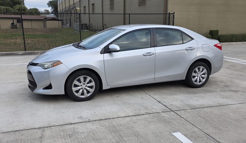 
								2017 Toyota Corolla full									