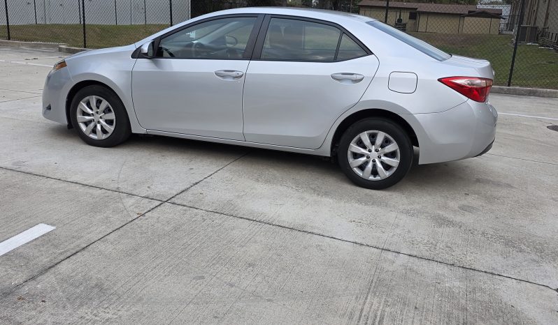 
								2017 Toyota Corolla full									