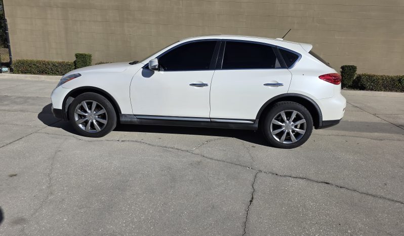 
								2017 Infiniti QX50 full									