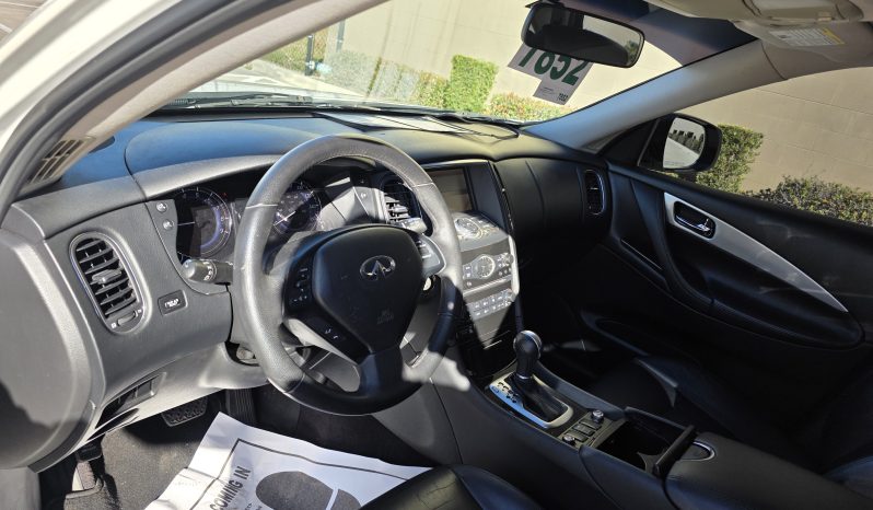 
								2017 Infiniti QX50 full									