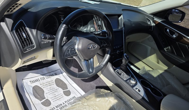 
								2019 Infiniti Q50 full									