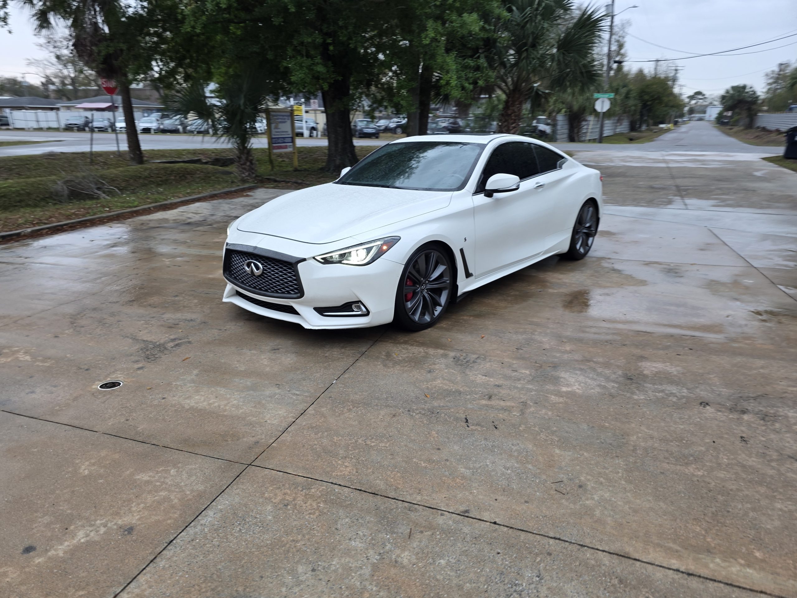 2017 Infiniti Q60 Red Sport
