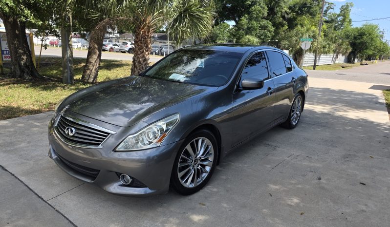 
								2013 Infiniti Q50 full									