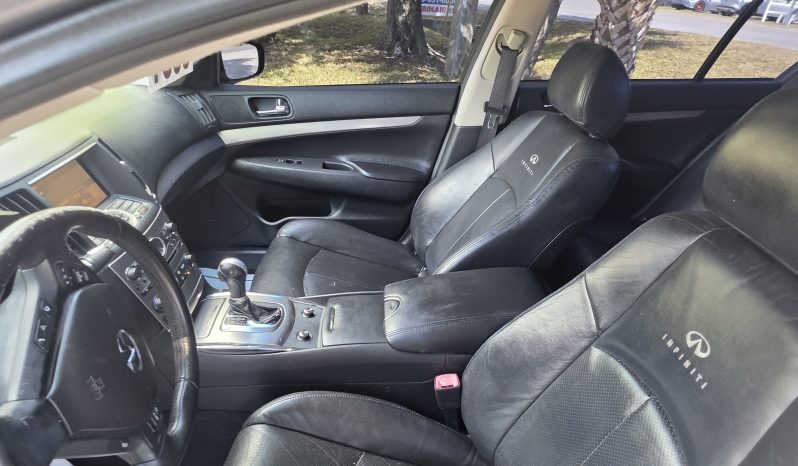 
								2013 Infiniti Q50 full									