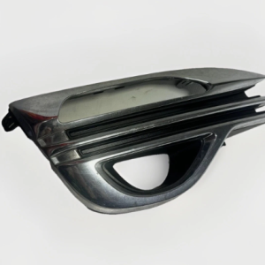 14-19 INFINITI Q70 Passenger Side RH Lower Fog Light Bezel OEM 622564AM2A anna04