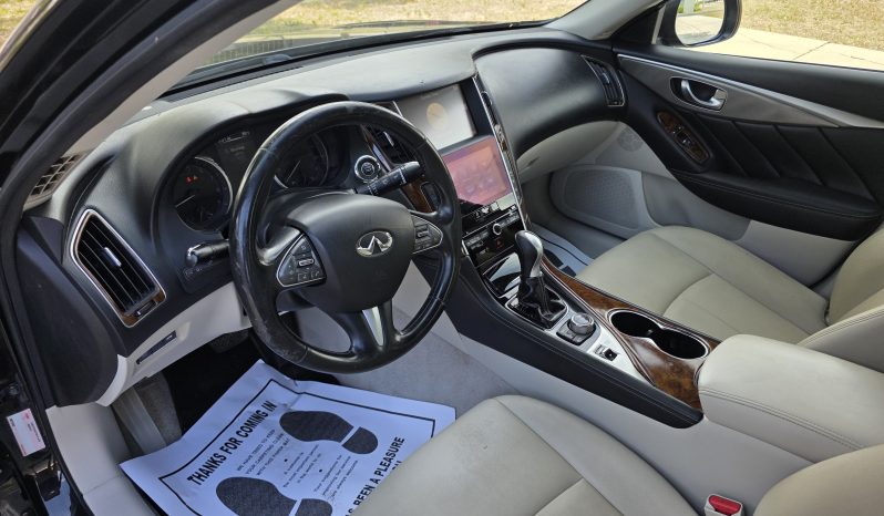 
								2015 Infiniti Q50 full									