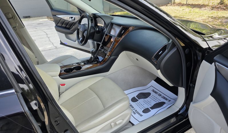 
								2015 Infiniti Q50 full									