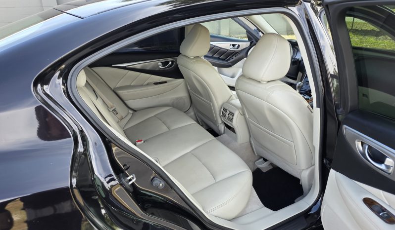 
								2015 Infiniti Q50 full									